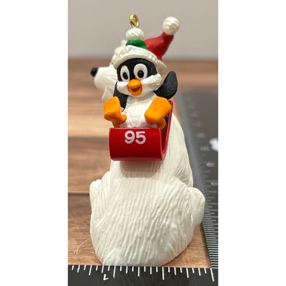 1995 HALLMARK KEEPSAKE ORNAMENT QX6117 POLAR COASTER BEAR PENGUIN ON SLED - Picture 8 of 10